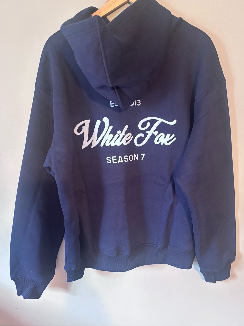 White Fox Deep Sea Logo Hoodie - Season 7 NWT size L/XL